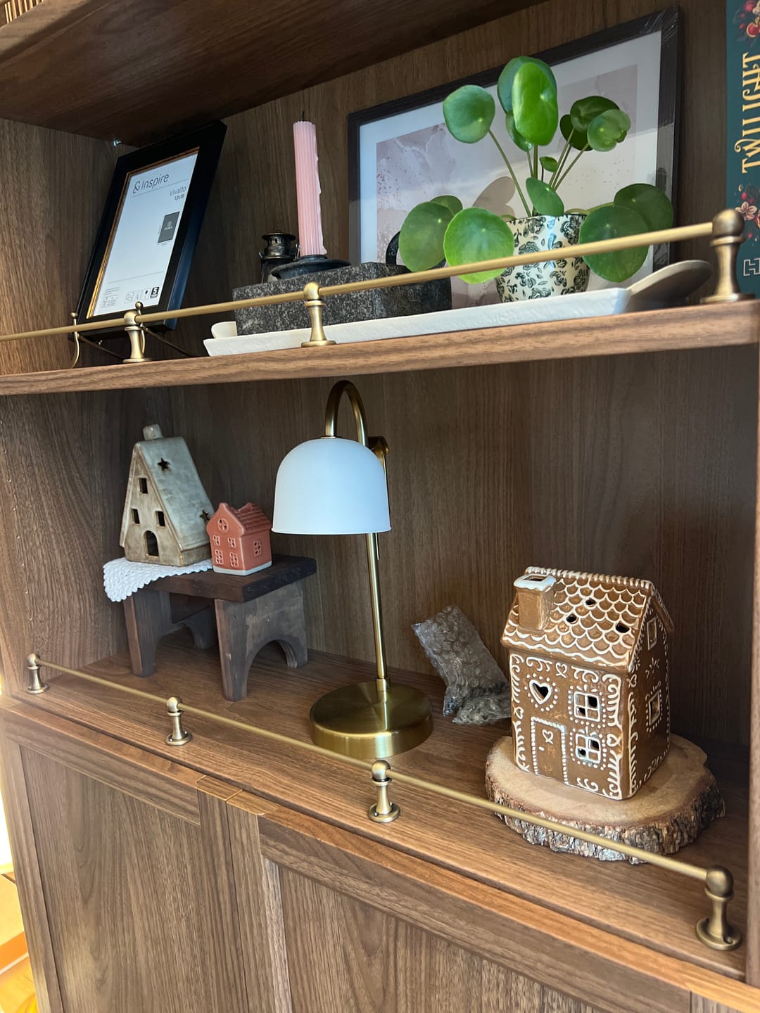 Customer photo review of Classic Gallery Shelf Rail | Aged Brushed Brass