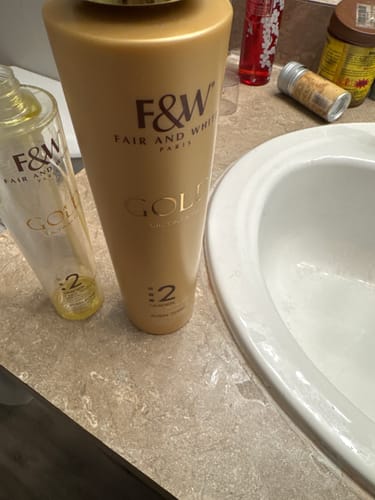 Customer photo review of Fair and White 2: Gold Revitalizing Argan Oil  200ml / 6.76 fl. oz