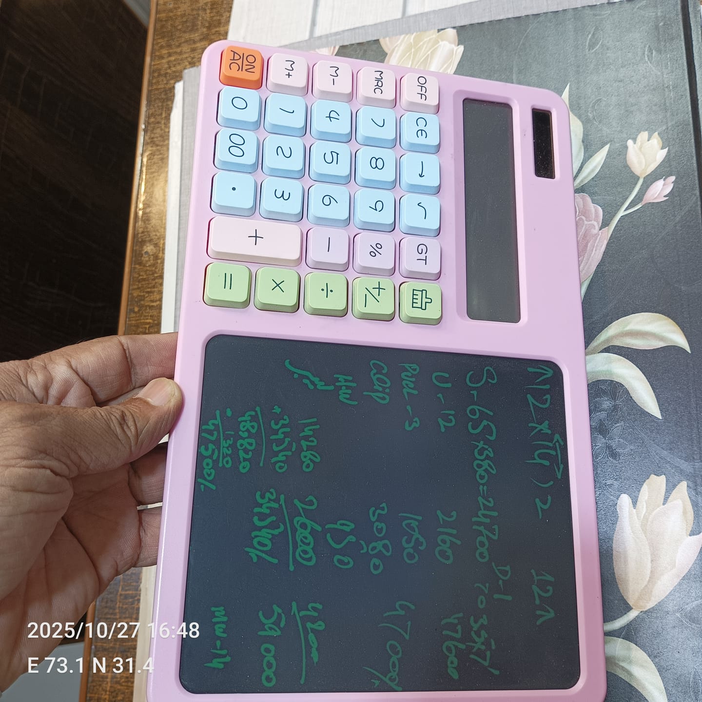Customer photo review of Unique Calculator with Re-useable Notepad - (Random Color)