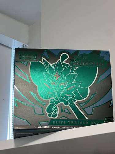 Customer photo review of Pokemon Paradox Rift Elite Trainer Box