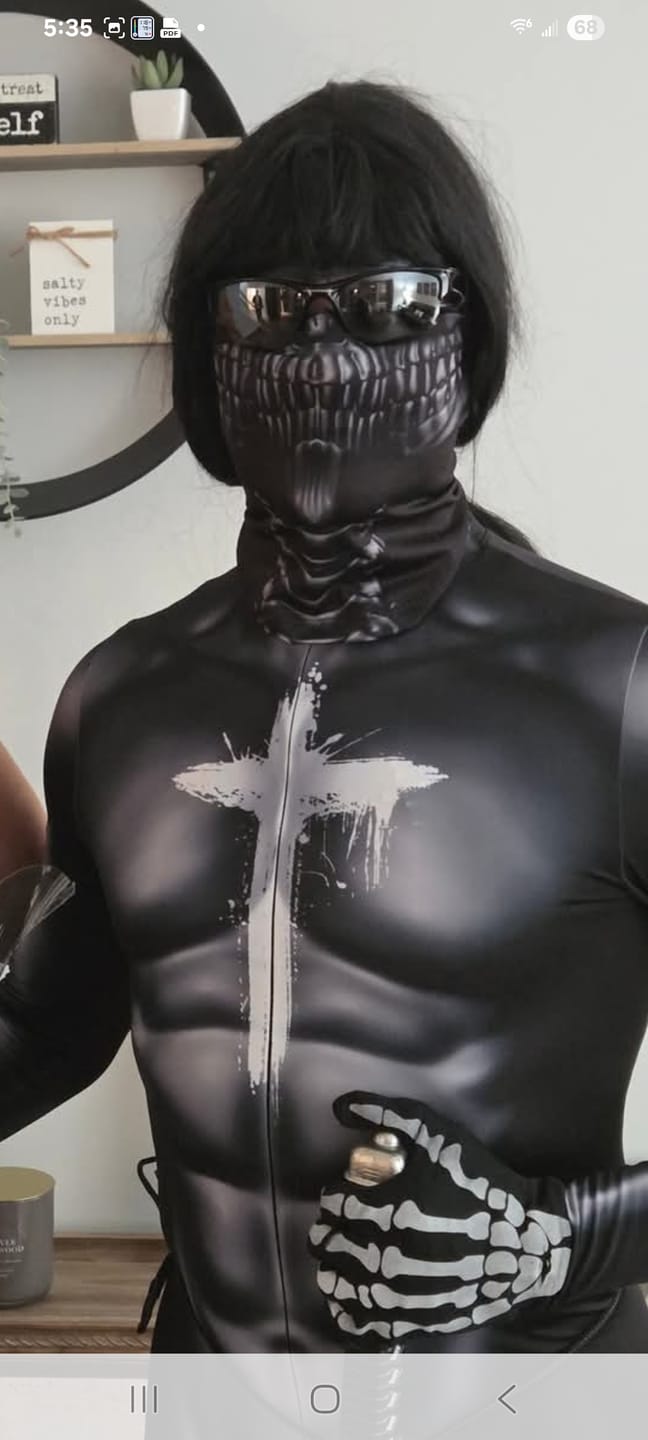 Customer photo review of The Priest Men's Costume