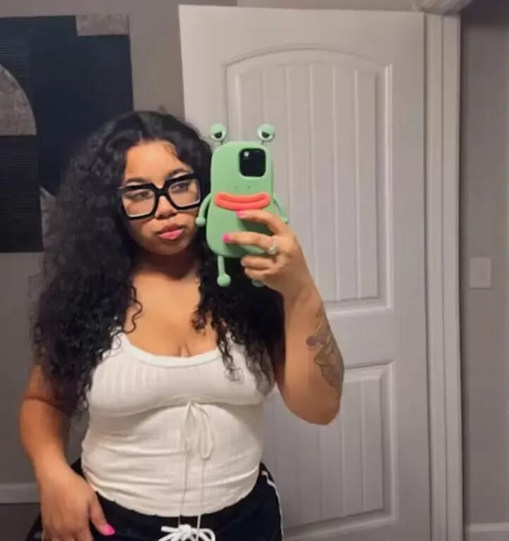 Customer photo review of MORE FACE M-cap Burmese Curly Wear Go Wigs Pre Cut 9x6 HD Lace Bleached Knots Glueless Wigs Human Hair Tiny Knots Pre Plucked Hairline