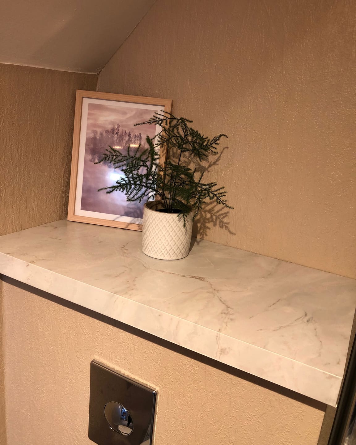 Customer photo review of Marmor romeo hvit matt kontaktplast