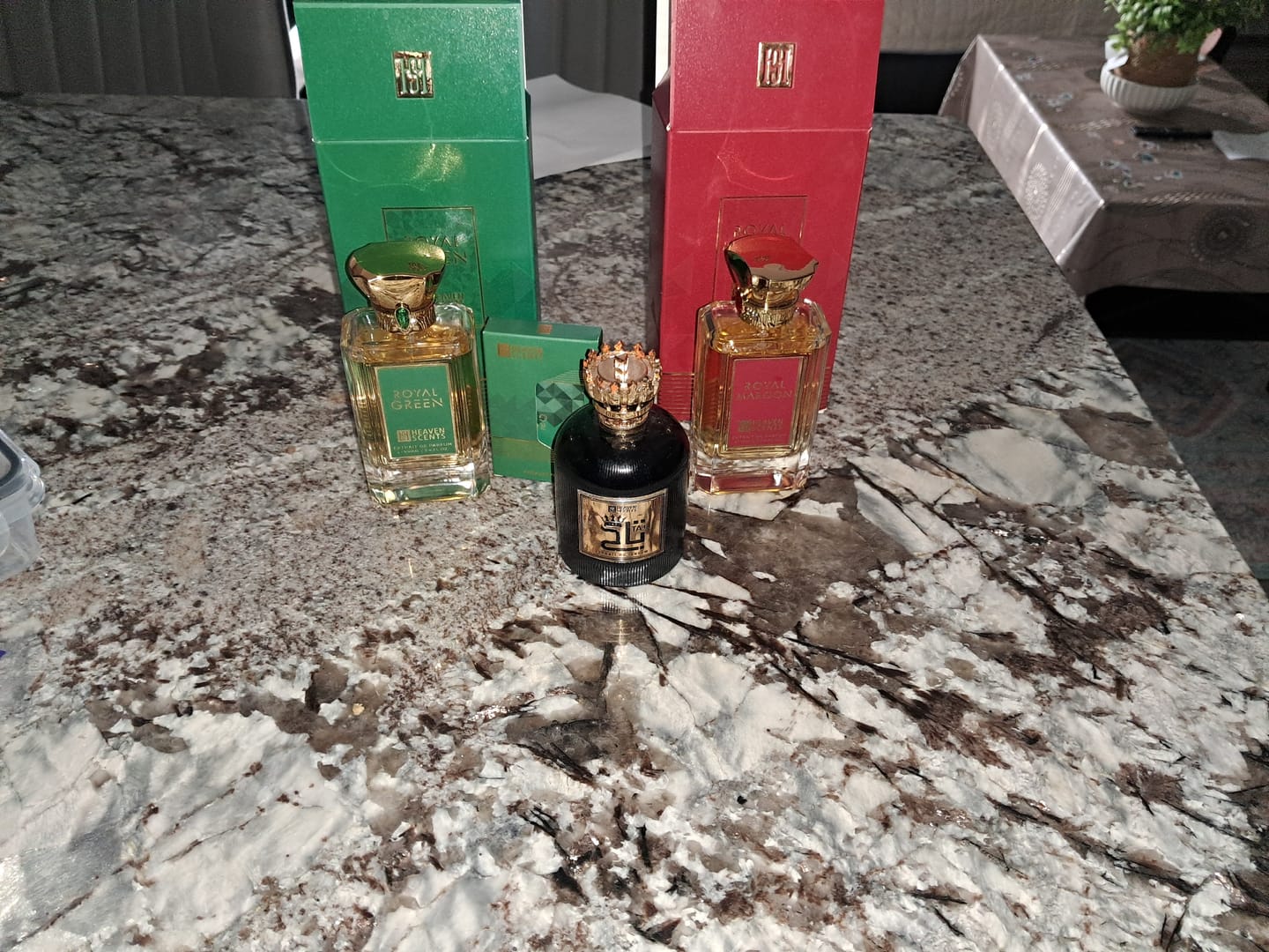 Customer photo review of Royal Box ( 2 Perfumes ) + Luxury Gift Wrapping