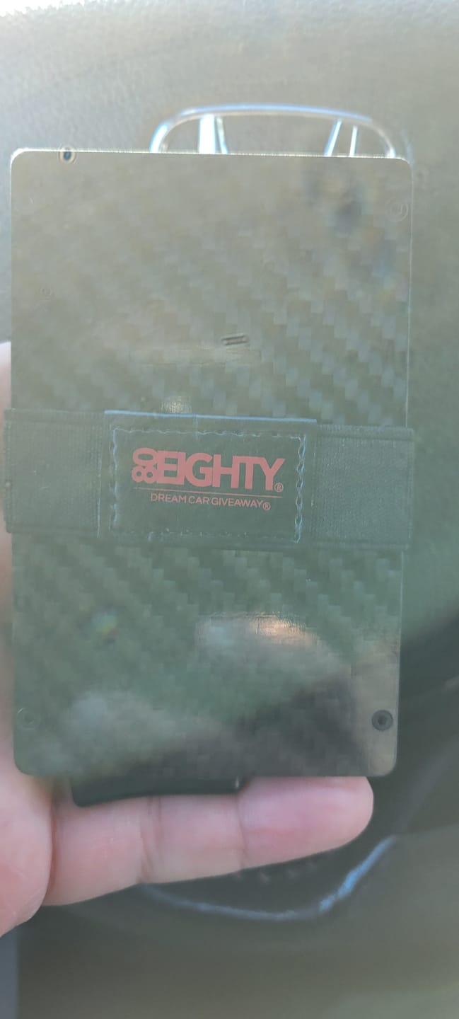 Customer photo review of 80Eighty® Minimalist Carbon Fiber Wallet