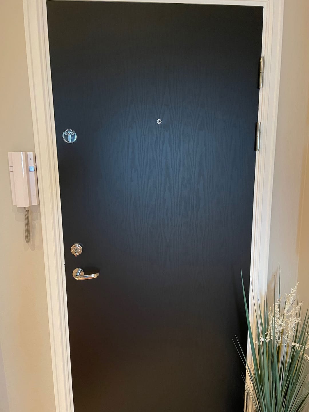 Customer photo review of Treverk sort matt kontaktplast