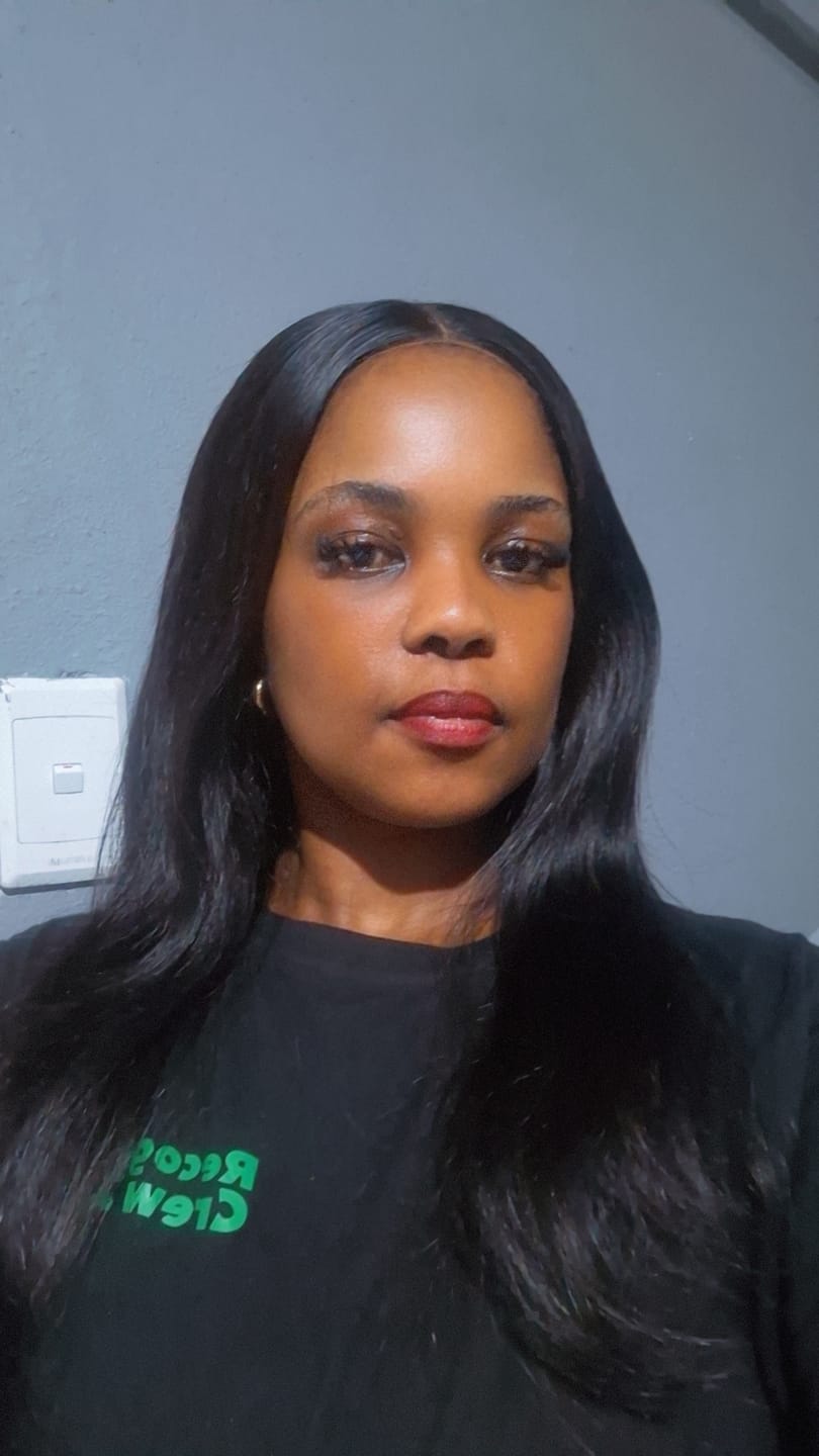 Customer photo review of JORDYN - Brazilian 4x4 Lace Wig