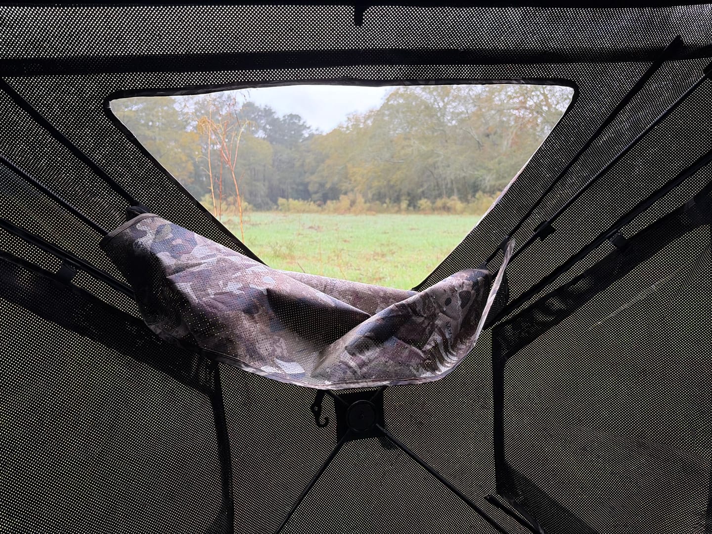 Customer photo review of Tidewe VisST Pop-Up Ground Blinds with See-Through (Silent Magnetic Door)