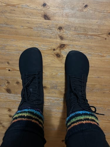 Customer photo review of Vaistoa Hurmos | Casual Barefoot Boots