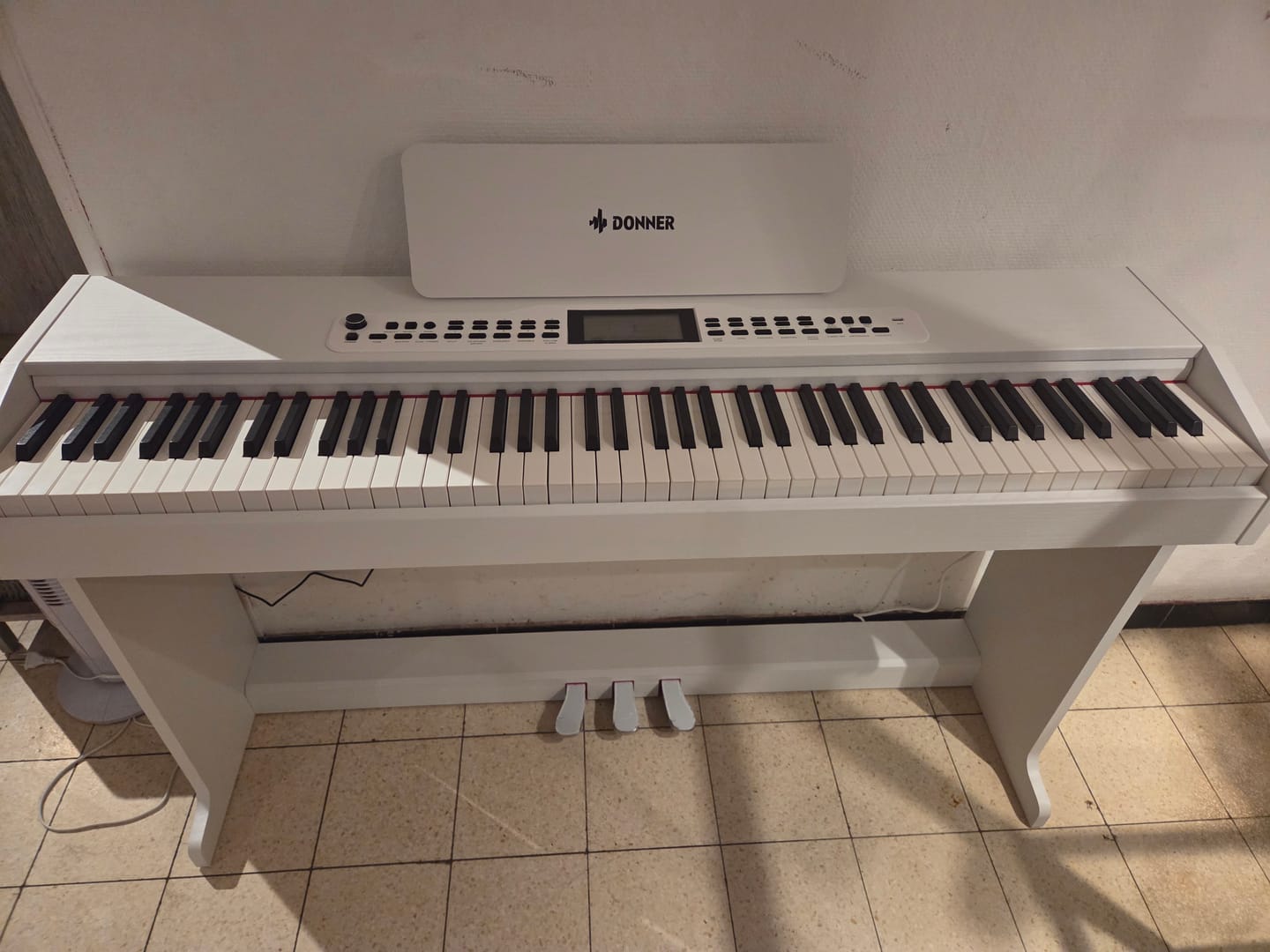 Customer photo review of Donner DDP-95 lesté Piano numérique