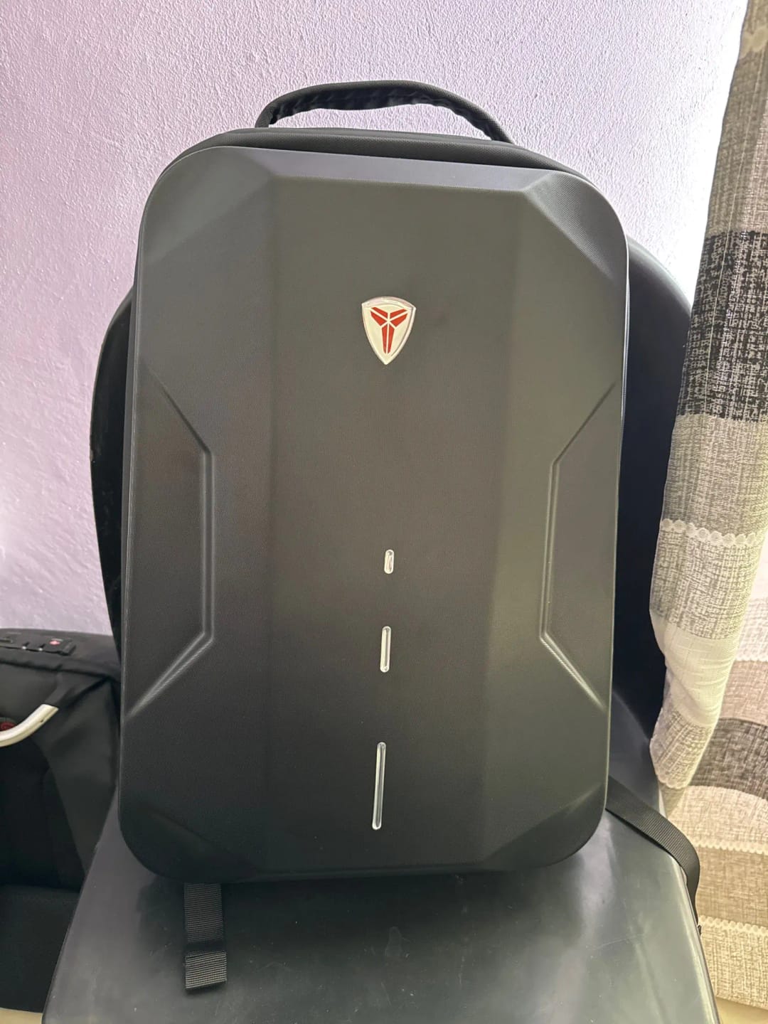 Customer photo review of Sac à Dos Rigide <br>Ordinateur Portable (17.3 Pouces)