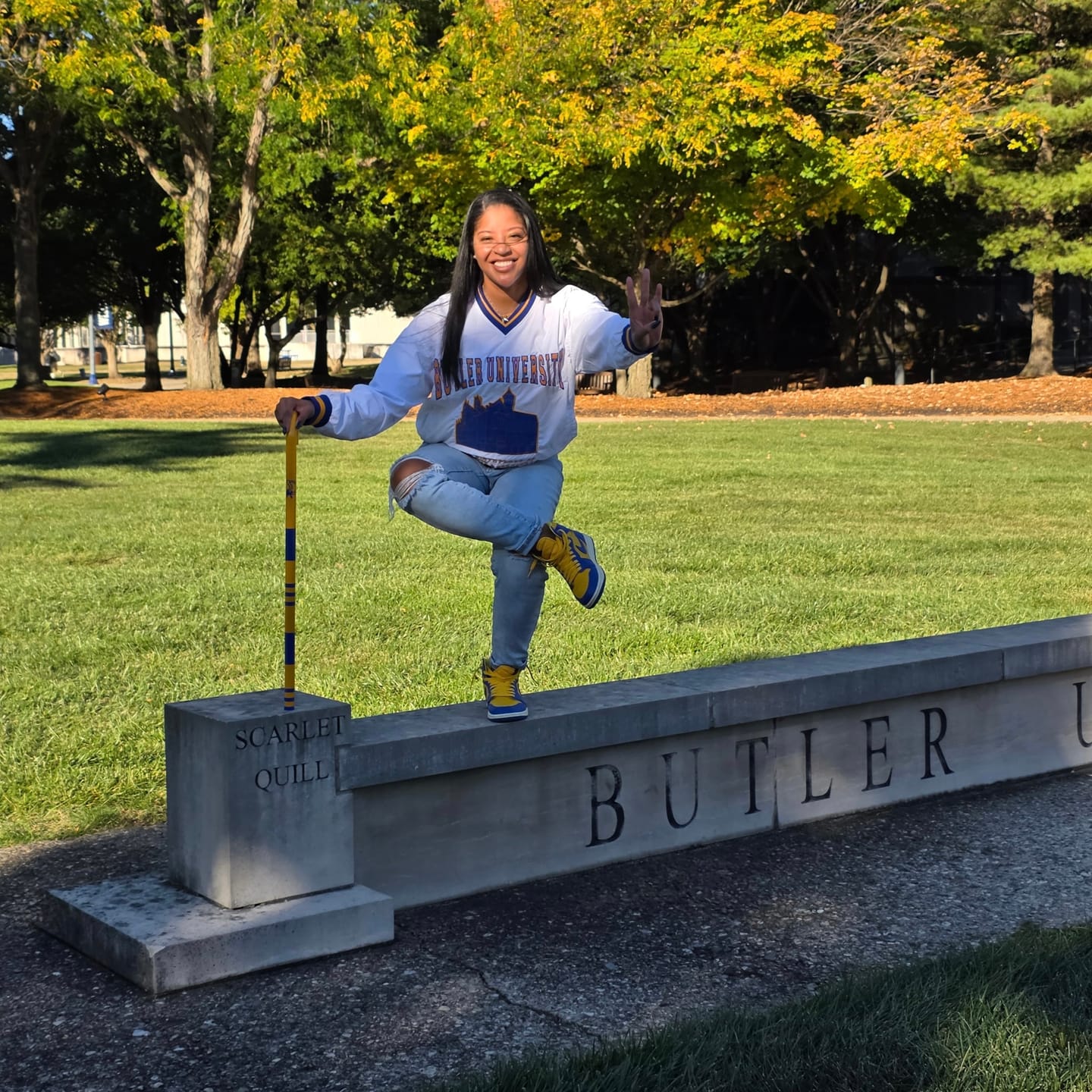 Customer photo review of Butler University Pullover - White/Gold
