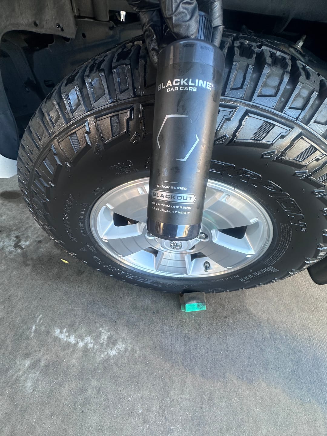 Customer photo review of BLACKLINE® BLACKOUT TRIM & TIRE DRESSING