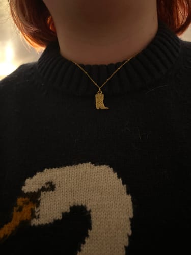 Customer photo review of STAR BOOTIE Necklace