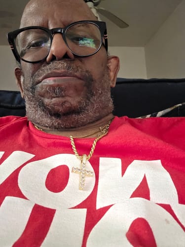 Customer photo review of FREE Gold Chain Necklaces