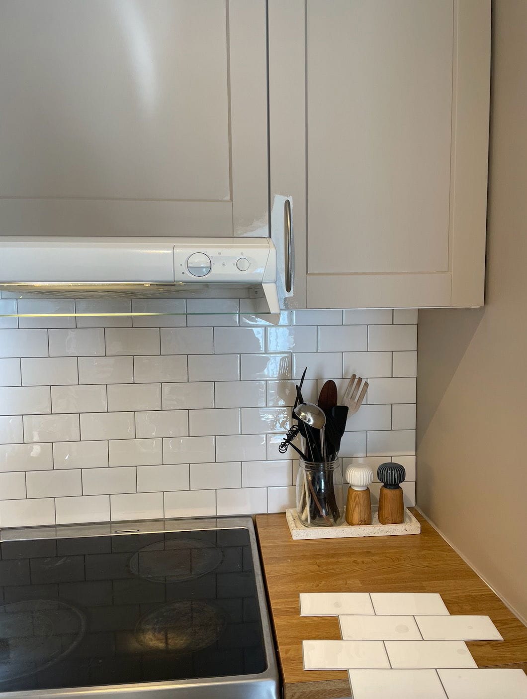Customer photo review of Subway hvit selvklebende veggfliser