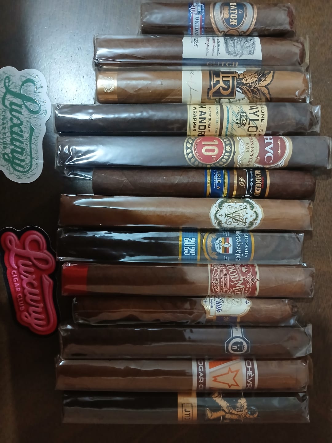 Customer photo review of Platinum Subscription Luxury Cigars Monthly
