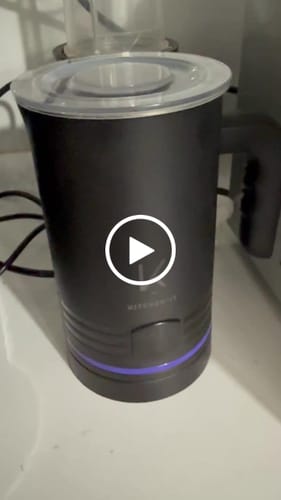 Customer video review of Espumador de Leche Aerofoam 4 en 1