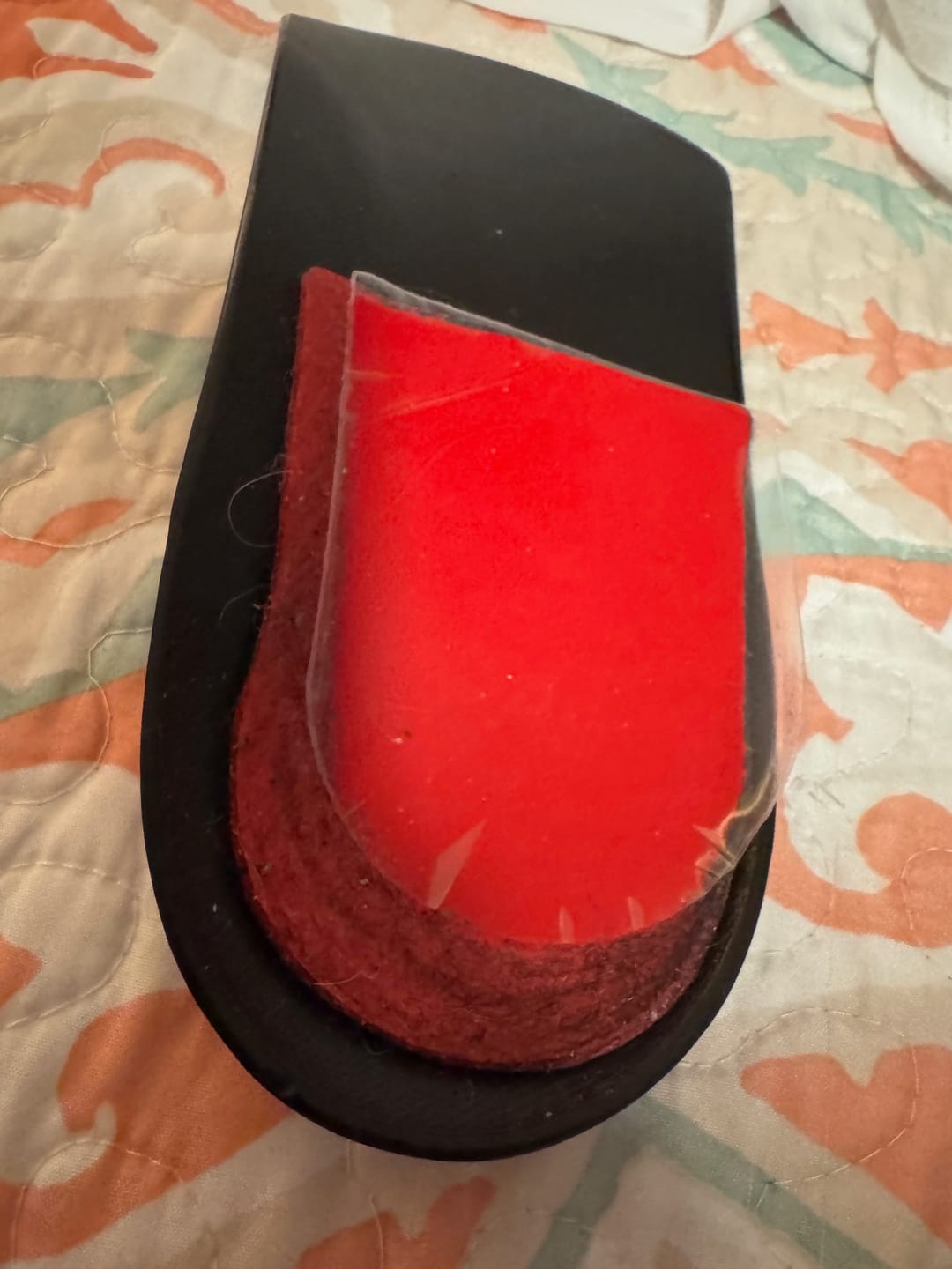 Customer photo review of NEW! 1 Pair of RTP HEEL PAD XC v2 Red- Protect your joints while keeping your shoes feeling natural.
