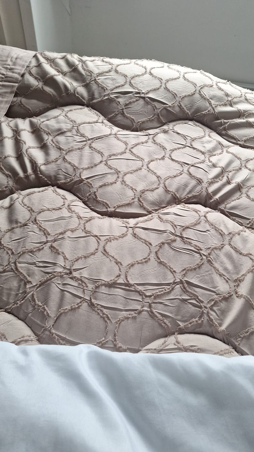 Customer photo review of Dekbed Zonder Overtrek Japandi Curve Taupe