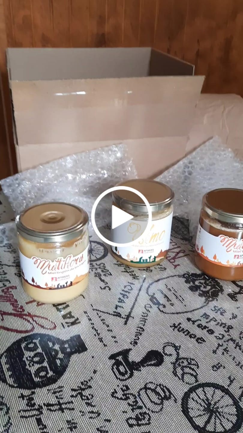 Customer video review of Miel de Ulmo 515 grs