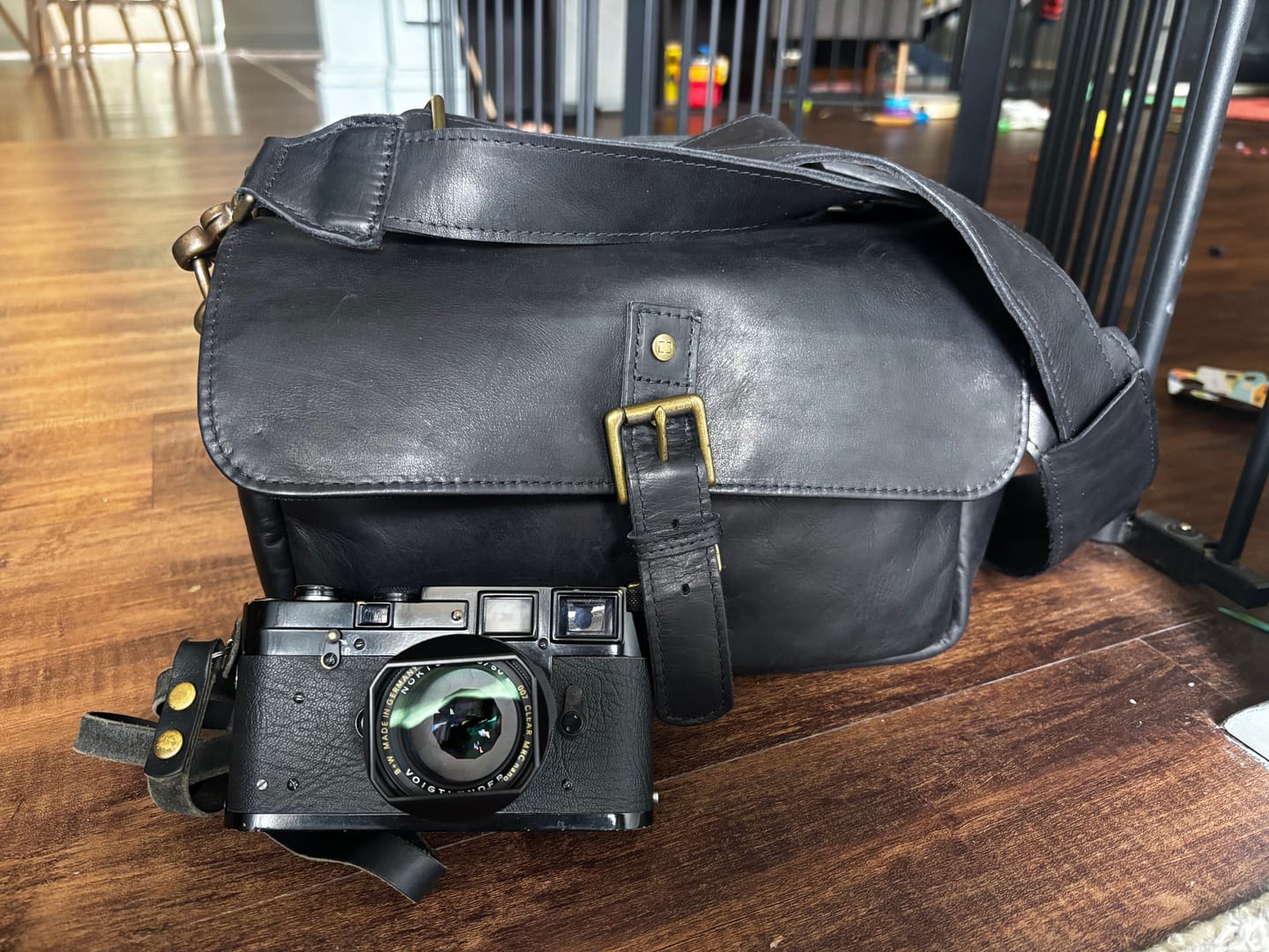 Customer photo review of Square Lens Hood for Voigtlander 35/40/50mm (Black Aluminum) v2