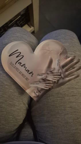 Customer photo review of Plaque souvenir pour papa/Maman personnalisée – “Papa/Maman, tu es la pièce qui nous unit”