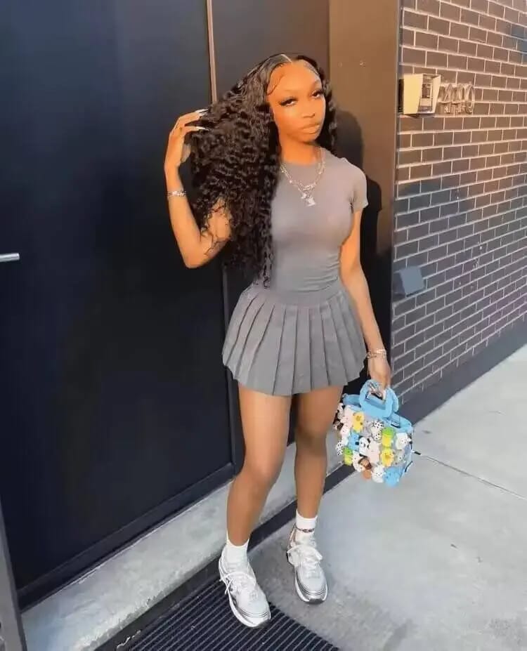 Customer photo review of MORE FACE M-cap Burmese Curly Wear Go Wigs Pre Cut 9x6 HD Lace Bleached Knots Glueless Wigs Human Hair Tiny Knots Pre Plucked Hairline