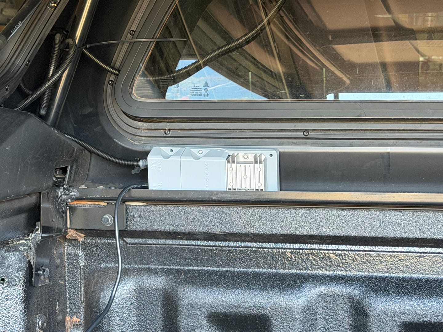 Customer photo review of Remote Control Operated Starlink Mini 12 Volt to 24 Volt Power Supply with Anderson Plug