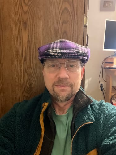 Customer photo review of Vintage Cap Tweed Festive Limited Edition