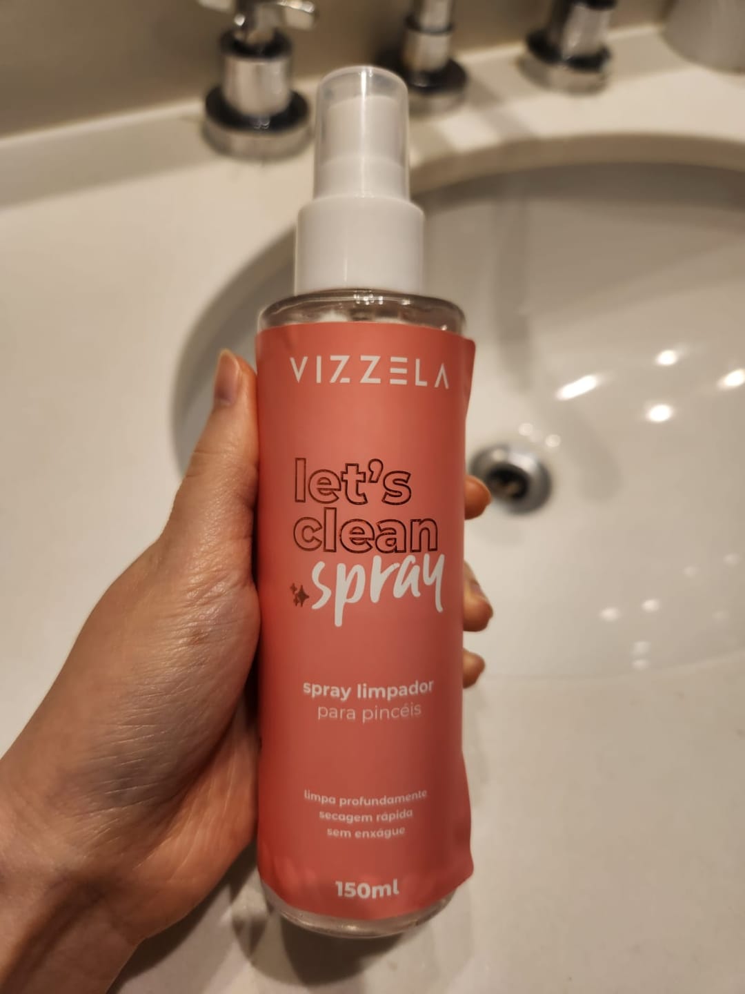 Customer photo review of Spray Limpador de Pincéis Let’s Clean Spray 150ml - Vizzela