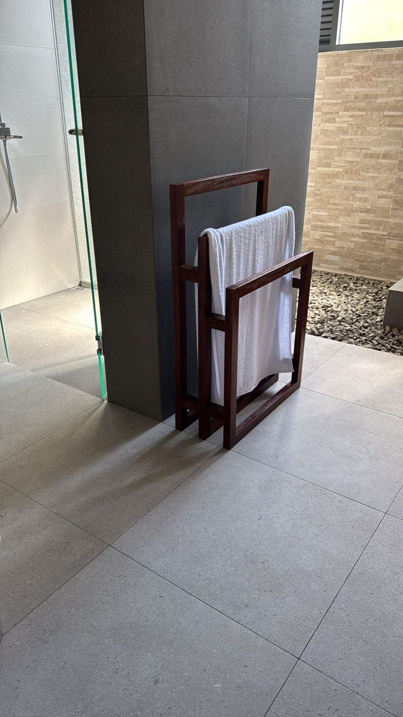 Customer photo review of Exclusive Tiered Teak Towel Rack
