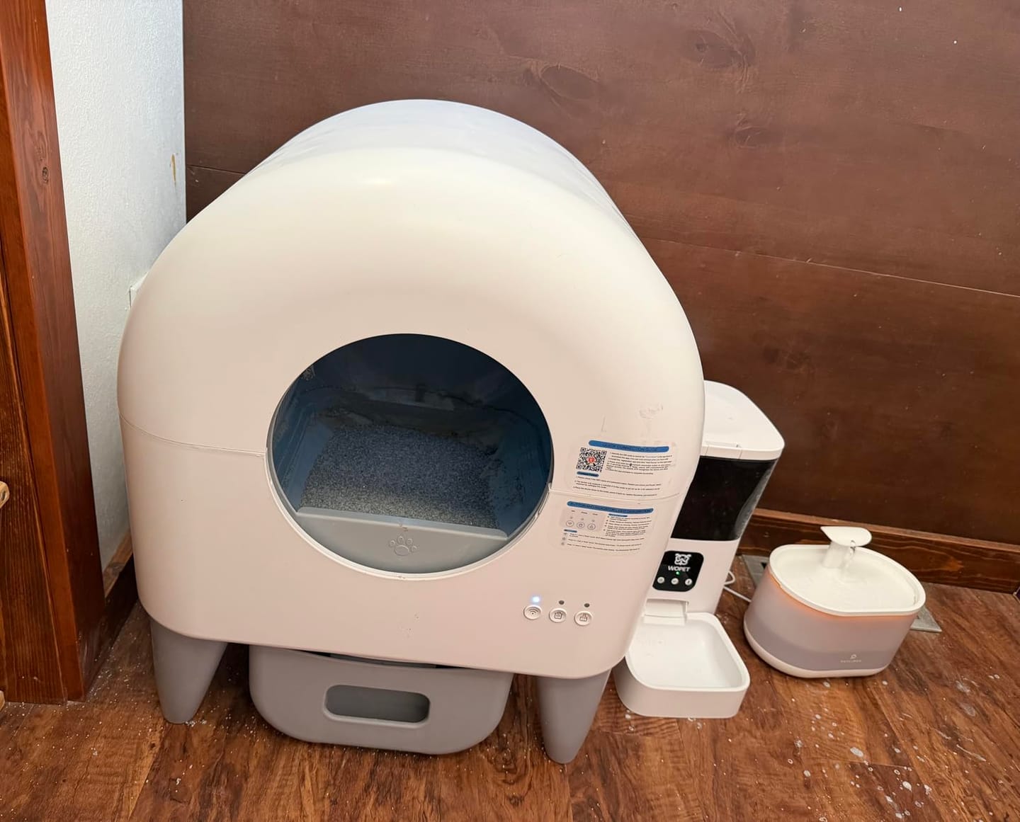 Customer photo review of Cumrige M4 Self-Cleaning Litter Box | Smart Odor-Control Automatic Cat Litter Box