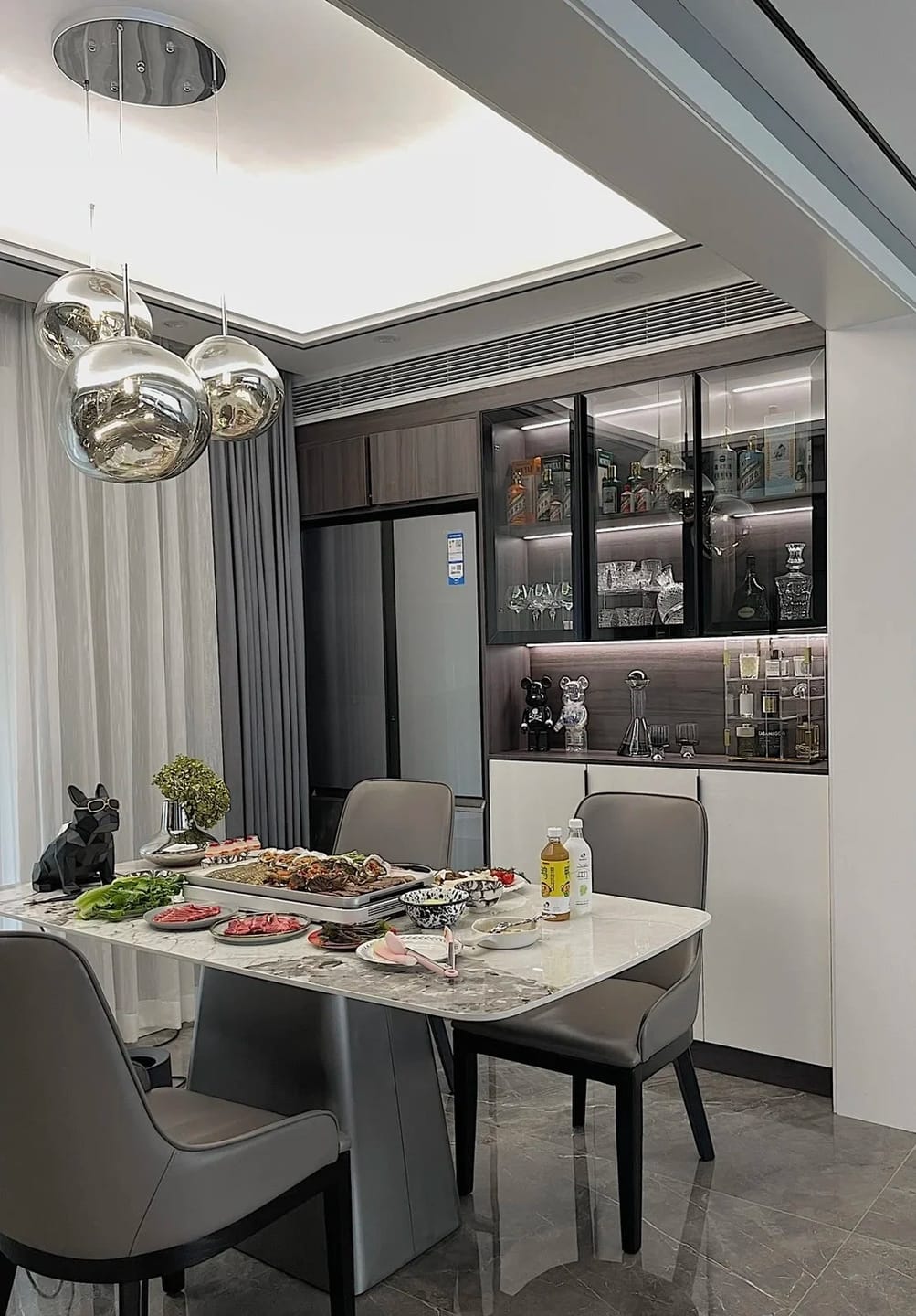 Customer photo review of Tambora Lava Pendant Light(MixedSizes), Bulb Version
