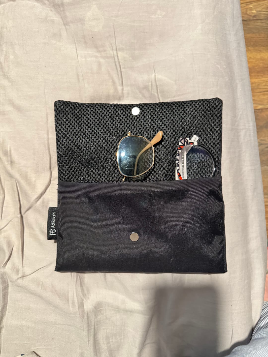 Customer photo review of נרתיק משקפיים ורונה