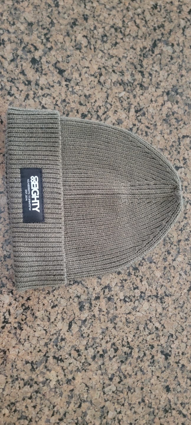 Customer photo review of 80eighty® HQ Jade Beanie