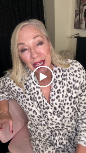 Customer video review of Besque™ Magic Body Oil - 100ml
