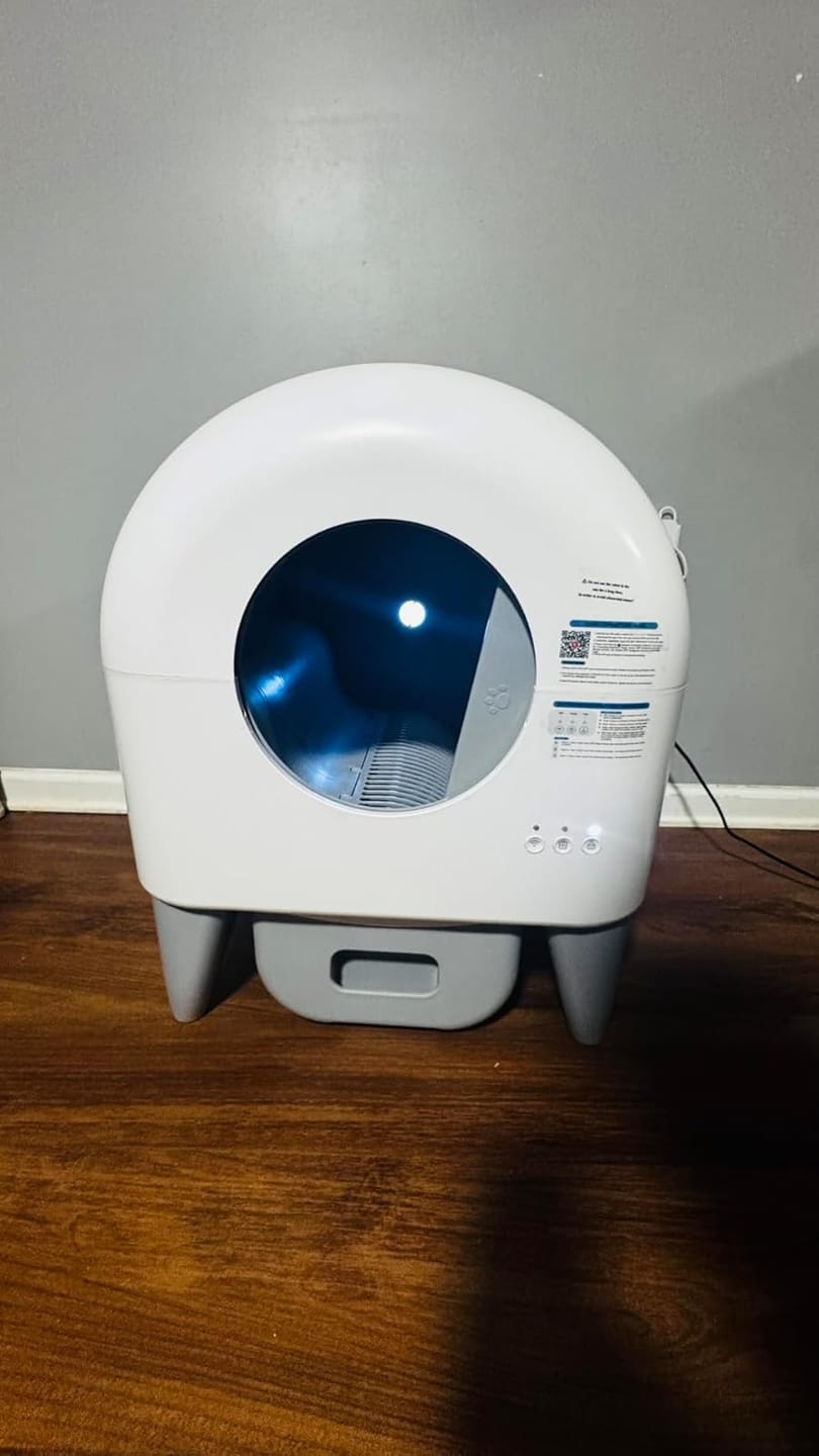 Customer photo review of Cumrige M4 Self-Cleaning Litter Box | Smart Odor-Control Automatic Cat Litter Box