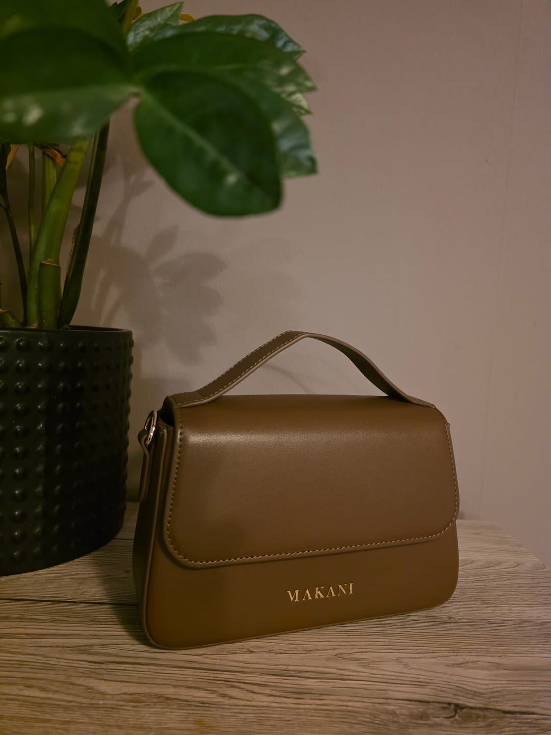 Customer photo review of NALUA - DARK BROWN