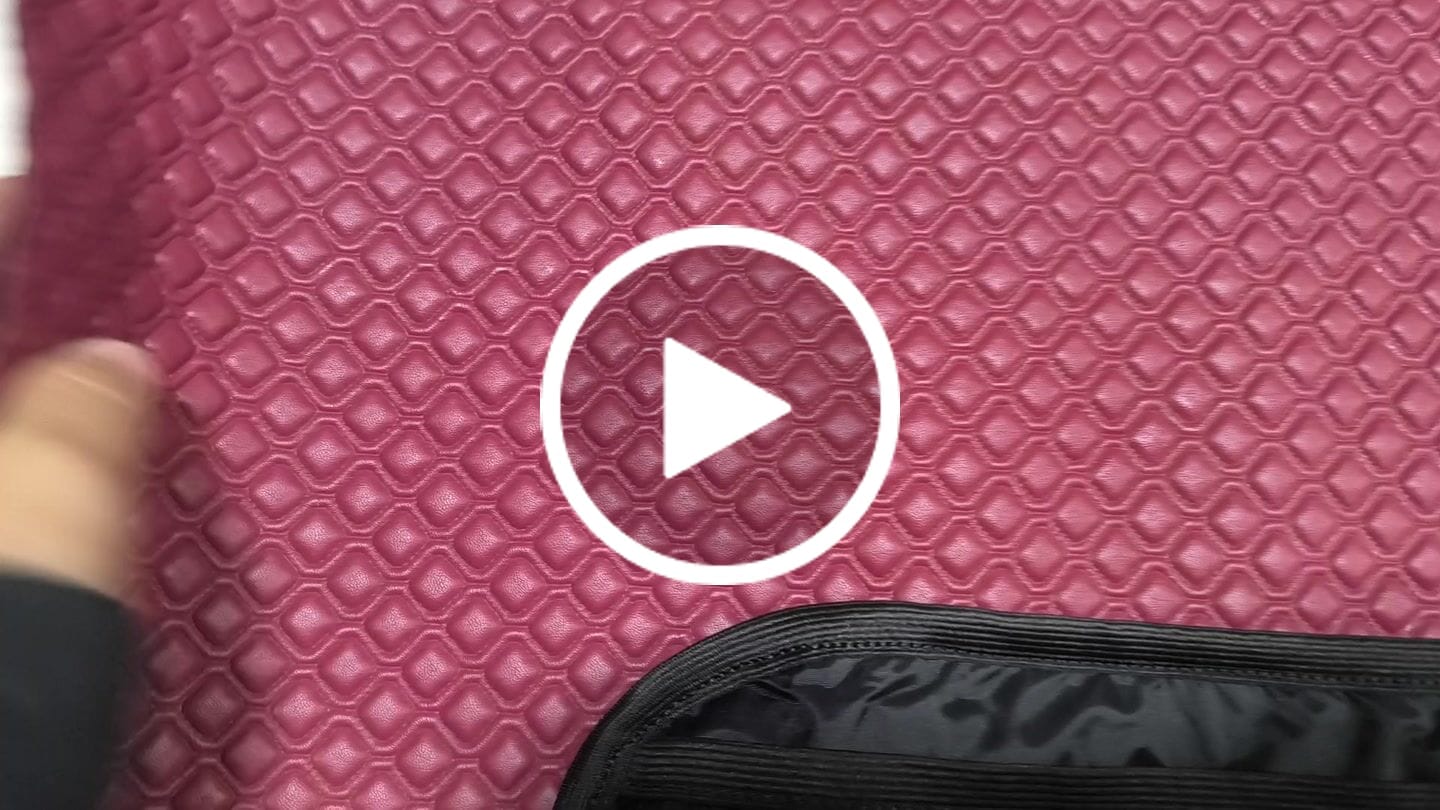 Customer video review of MATELASSE LUXO 1.5 COR BORDO FUNDO MANTA