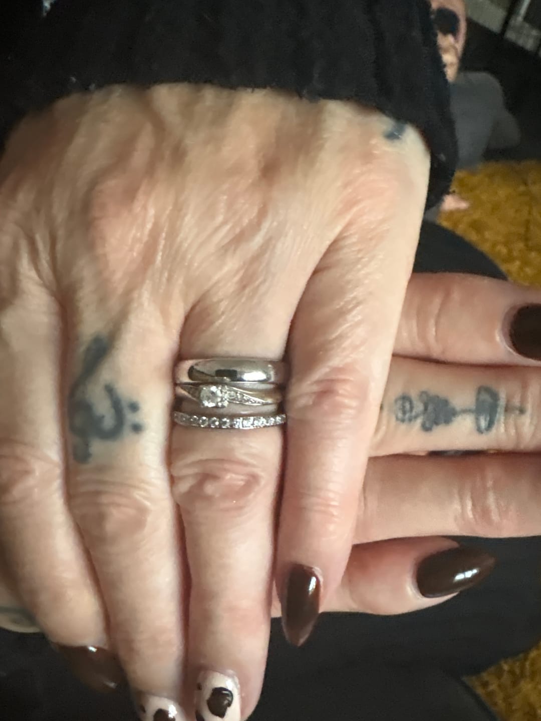 Customer photo review of White Gold 2mm Full Glitz Ring