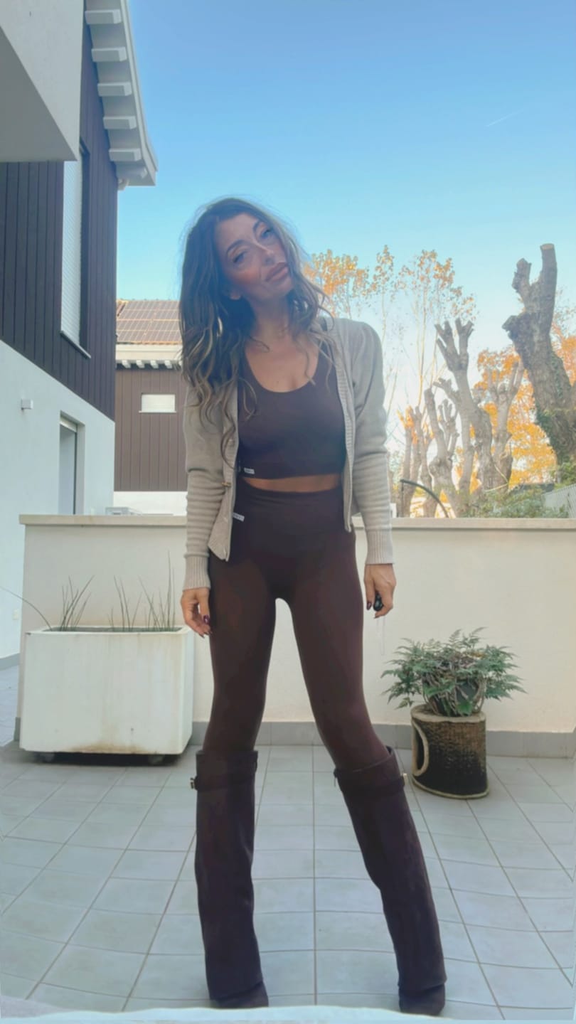 Customer photo review of Completo Yoga Cioccolato