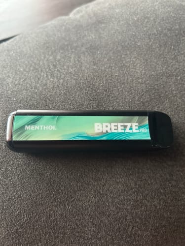 Customer photo review of Breeze Pro Disposable Vape