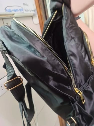 Customer photo review of Mochila Feminina Moderna
