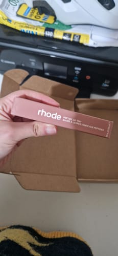 Customer photo review of peptide lip tint - disponível em Portugal