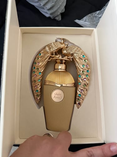 Customer photo review of Lattafa Afeef for Unisex Eau de Parfum Spray - 3.4 oz / 100 ml Fragrance Peach