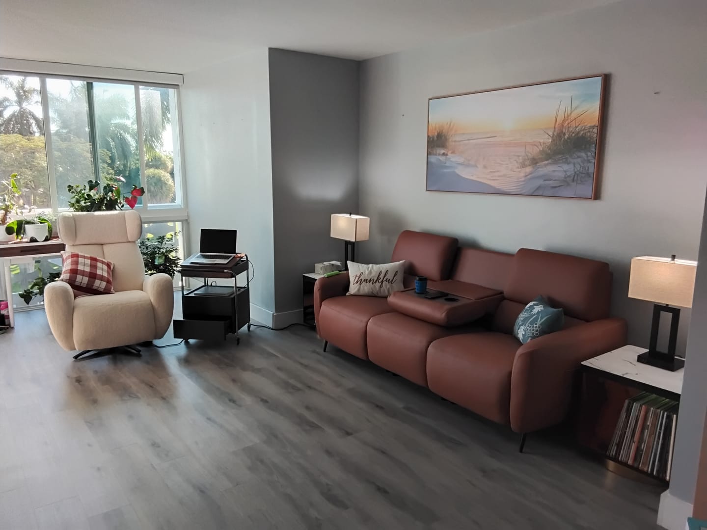 Customer photo review of SwanSing Single-Seater Power Zero Gravity Chair Recliner