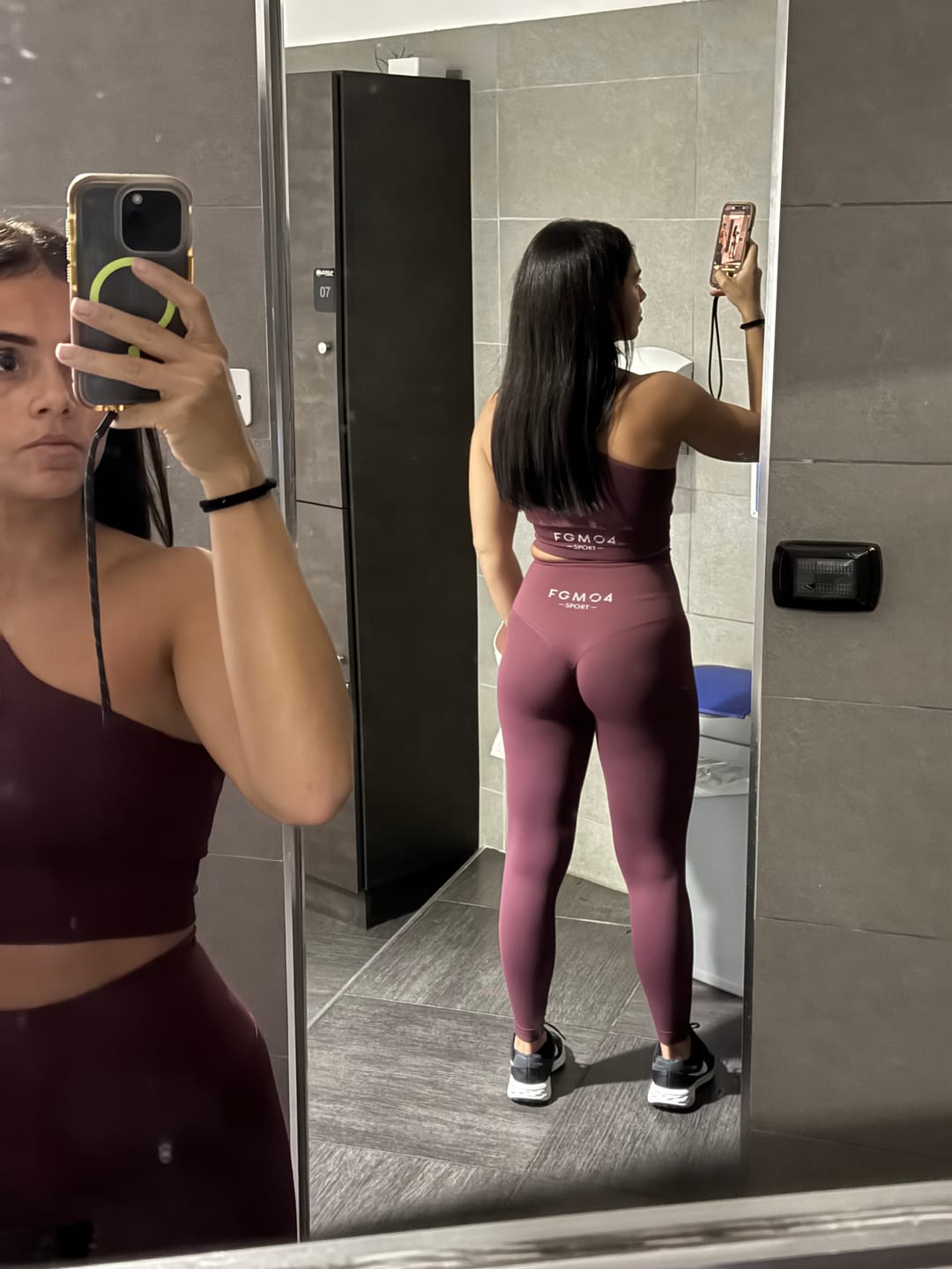 Customer photo review of Leggings Push up Gym Fashion Merlot