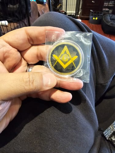Customer photo review of MasonicMan Coin Because I have a Brother I Always Have a Friend