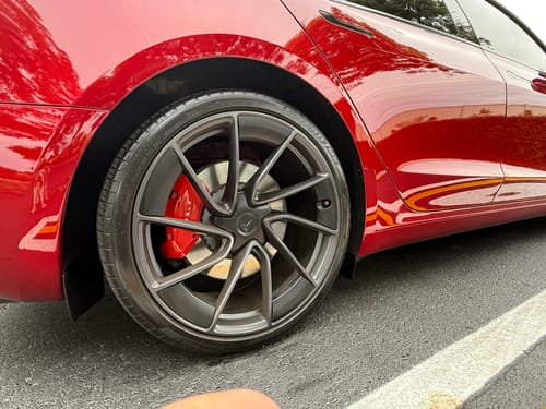 Customer photo review of Short Stealth Mud Splash Guards V2 For Tesla Model 3 2023-2025 Highland